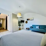 Yourhome - Era\'S House